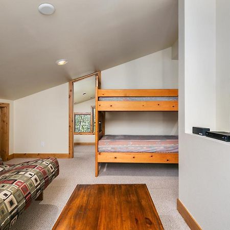 Crescent Ridge By White Pines Apartment Парк Сити Екстериор снимка